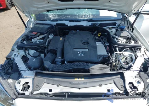 2017 Mercedes-Benz E 300 4Matic z USA, uszkodzony, nr VIN WDDZF4KB6HA212912